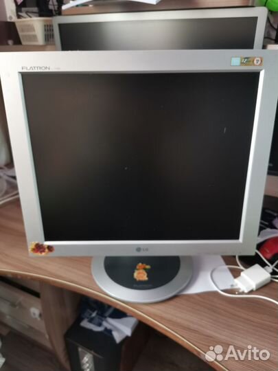 Монитор LG Flatron L1730B