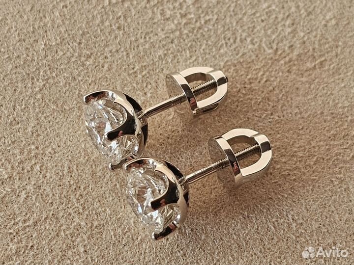 Золотые пусеты с бриллиантами 4,10 карат