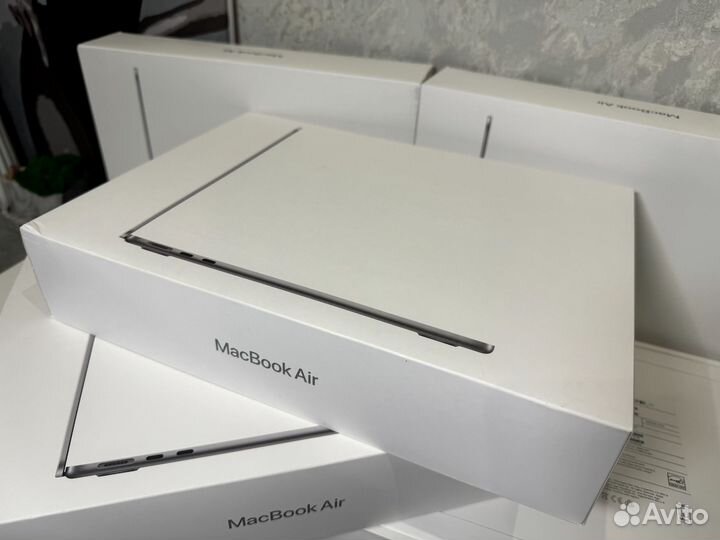 Apple Macbook Air 13 M3 2024 8/256 Новые