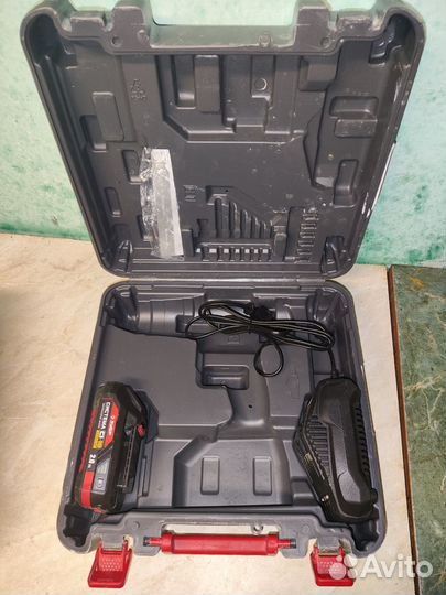 Дрель/шуруповерт зубр 18v 185-22