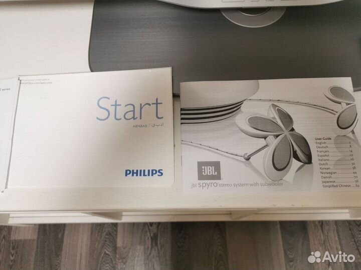 Телевизор Philips ambilight 40