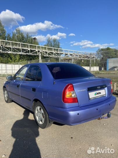 Hyundai Accent, 2004