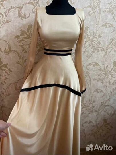 Вечернее платье