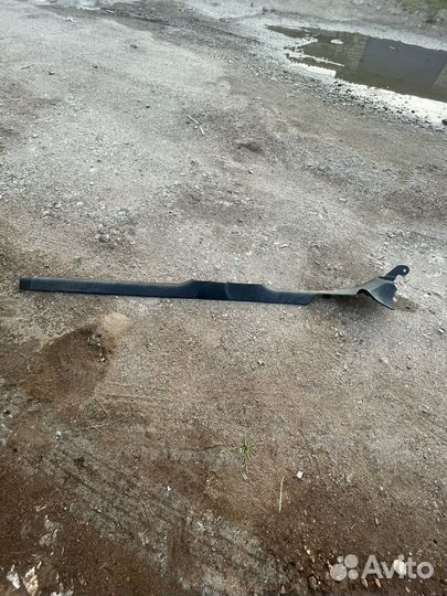 Накладка порога внутренняя правая VW Passat B5