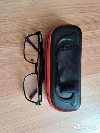 Очки детские с футляром