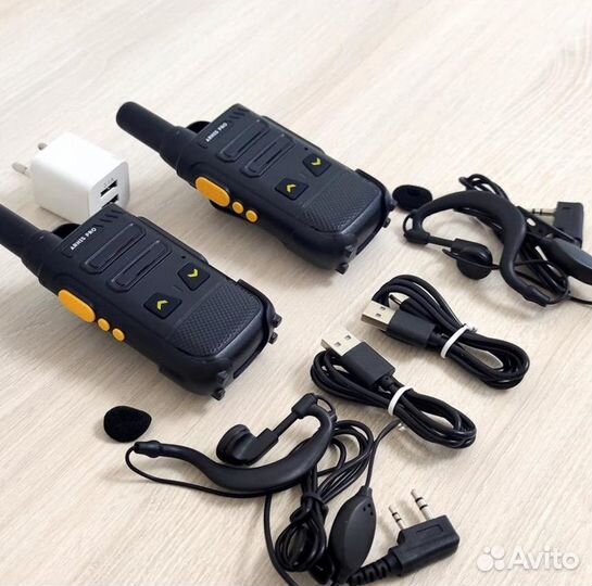 Рация с наушником, радиостанция с гарнитурой