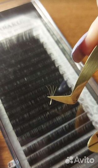 Пинцет для наращивания ресниц