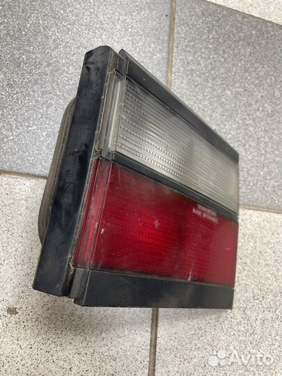 Фонарь правый внутренний Volkswagen Passat B3