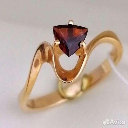 Кольцо / размер 17,5 / 2,34г / Золото585 / фианиты