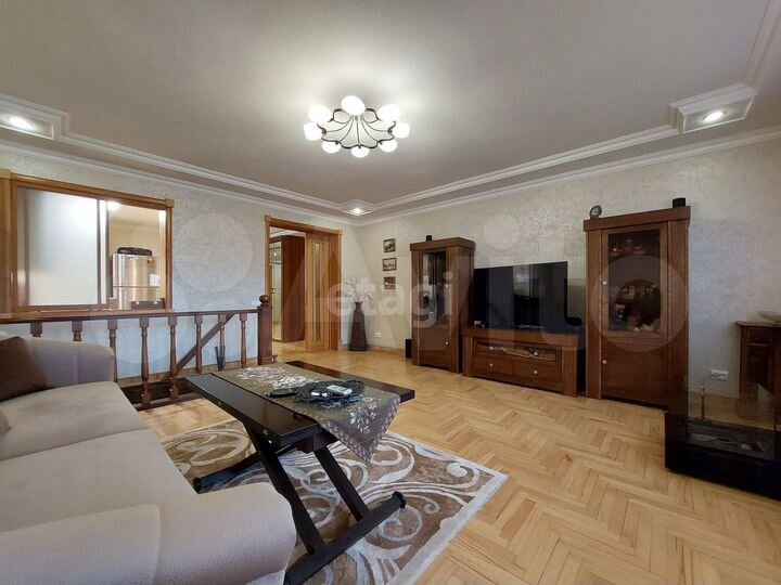 3-к. квартира, 116 м², 1/5 эт.