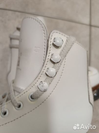 Коньки фигурные wifa 27