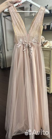 Платье на выпускной р.40-42