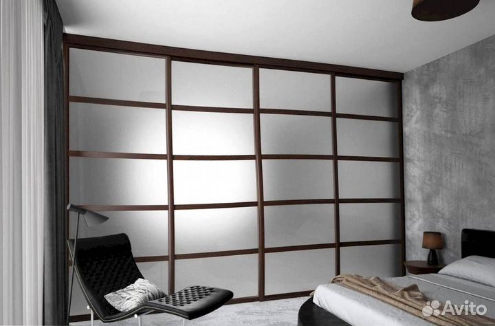 Стеклянная перегородка