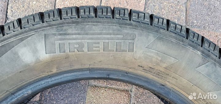 Pirelli Ice Zero 225/60 R18 104T