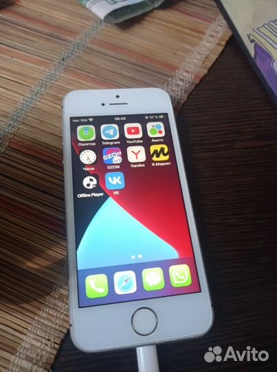 iPhone SE, 16 ГБ