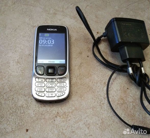 Телефон Nokia 6303 ci