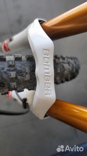 Велосипед горный Giant Glory DH (Рама L)