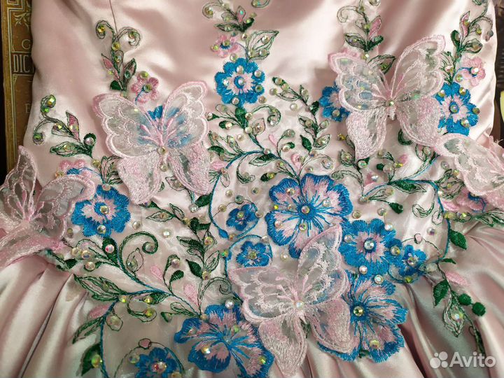 Платье, туфли, шляпка