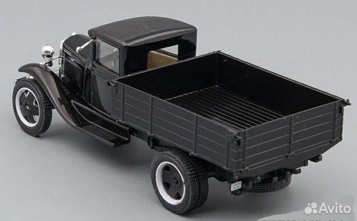 Горький аа ’Парадная’ / Наш Автопром (1:43)