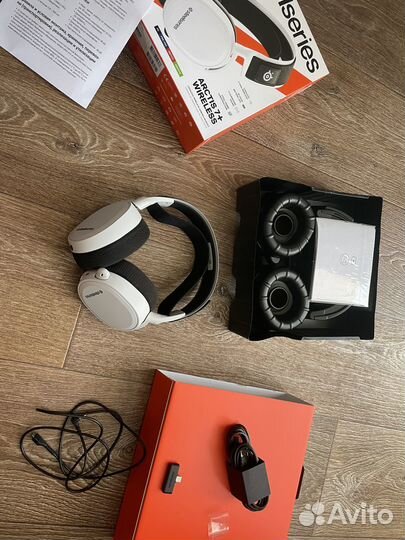 Игровые наушники SteelSeries Artic 7+ Wireless