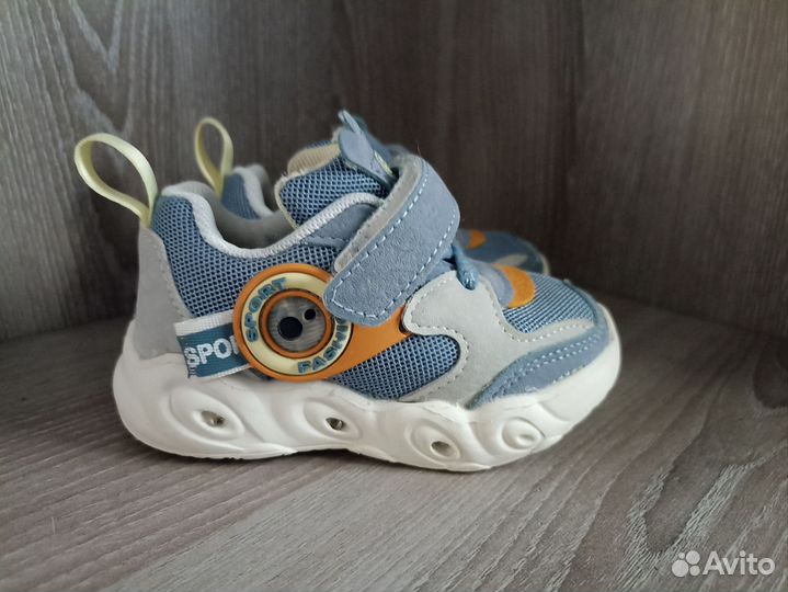 Кроссовки детские для мальчика