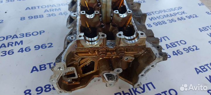 Головка блока цилиндров левая на Dodge Caravan