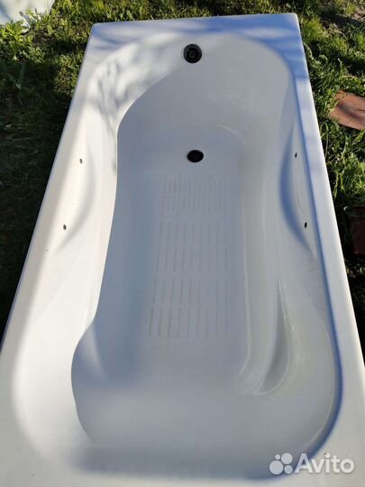 Чугунная ванна roca malibu Испания