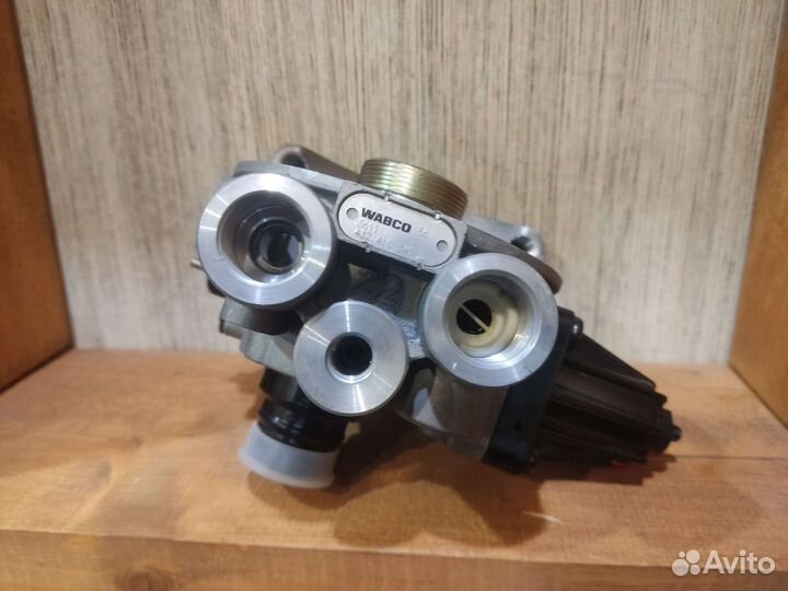 Осушитель воздуха Wabco 4324100410