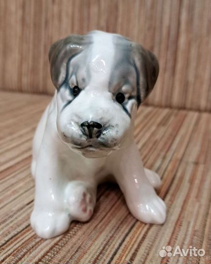 Фарфоровый