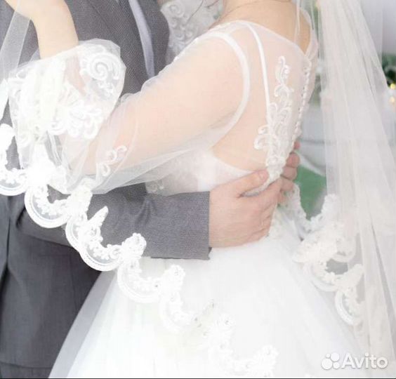 Свадебное платье