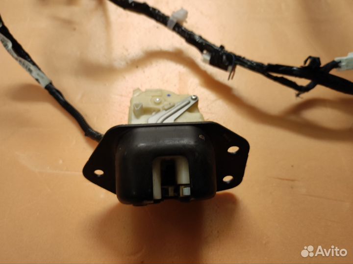 Задний стоп сигнал nissan x-trail т31