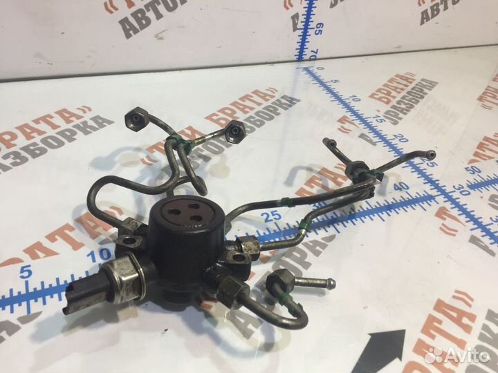 Рено Кангу Рейка топливная с датчиком