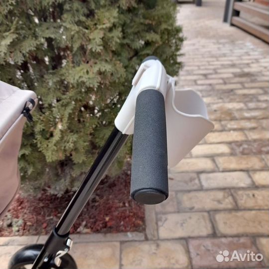 Трехколесный велосипед с ручкой