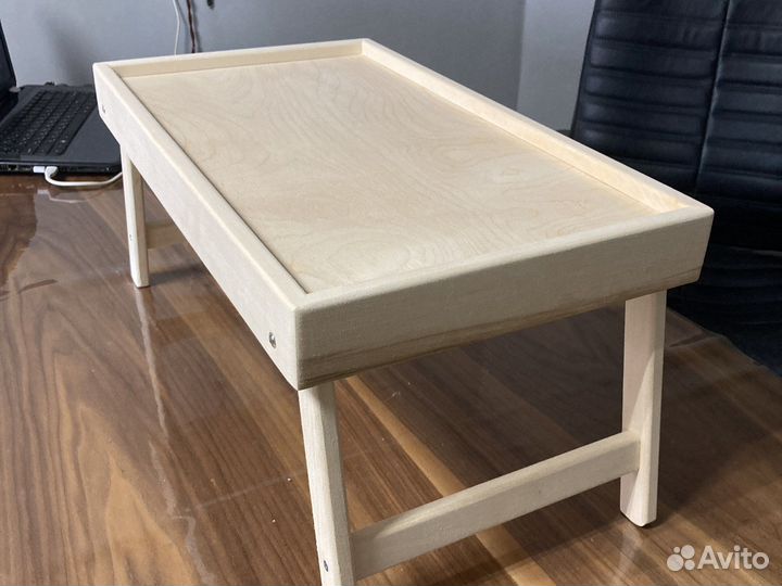 Поднос на ножках