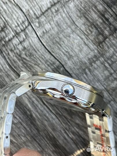 Часы omega seamaster