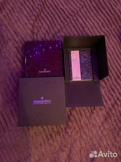 Продам коробку д/часов Audemars Piageut(ориг)