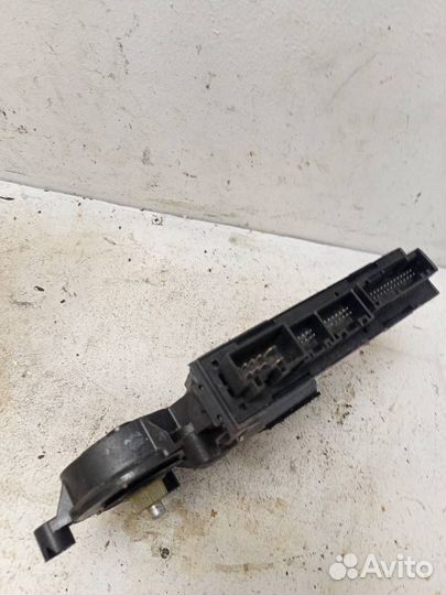 Моторчик переднего левого стеклоподъемника