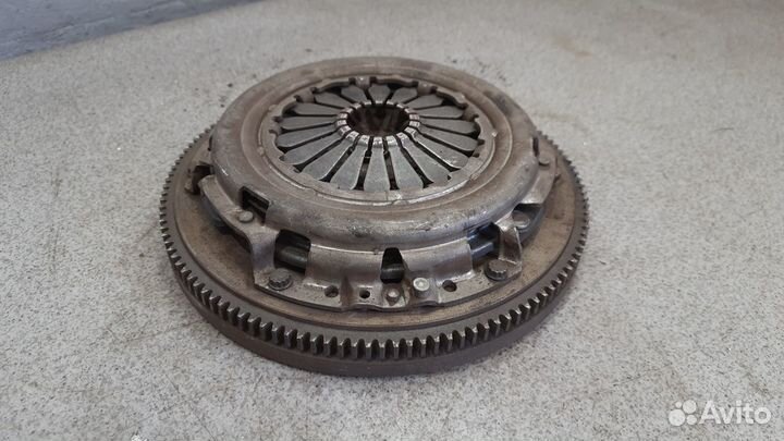 Маховик в сборе для 1.2 BBM Skoda Fabia 2