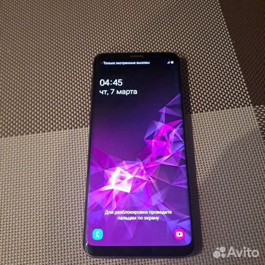 Samsung Galaxy S9, 4/64 ГБ