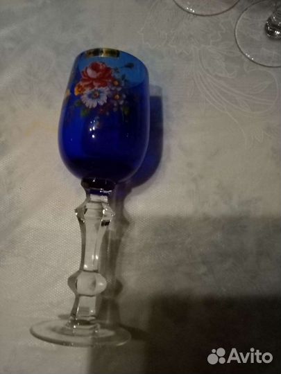 Фужеры синего стекла