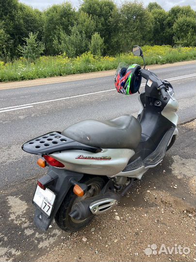 Скутер/мопед Suzuki avenis 150