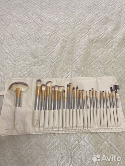 Кисти для макияжа новые