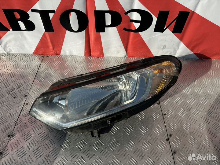 Фара галоген левая Ford EcoSport 2014-2018