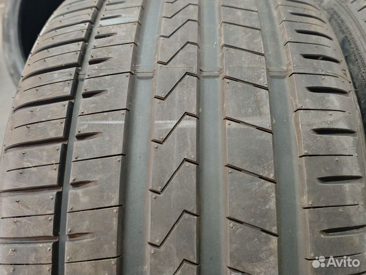 Falken Azenis FK-510 285/35 R20