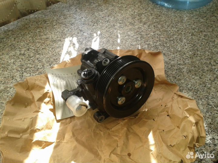 Насос гур Мерседес W 124,202 R 129