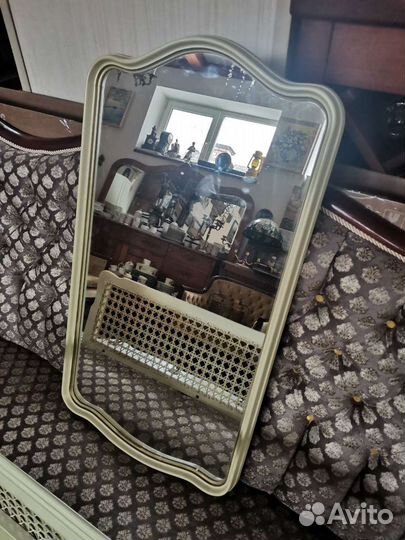 Вешалка и зеркало. Германия