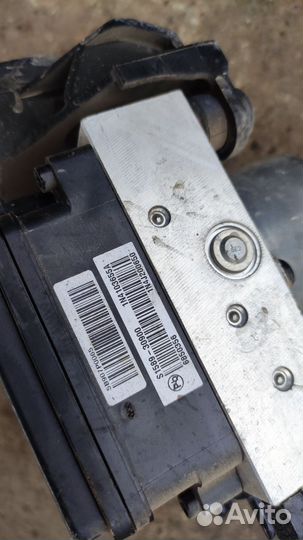 Блок абс на Хюндай Санта Фе 4. TM. 10-24. G4KJ