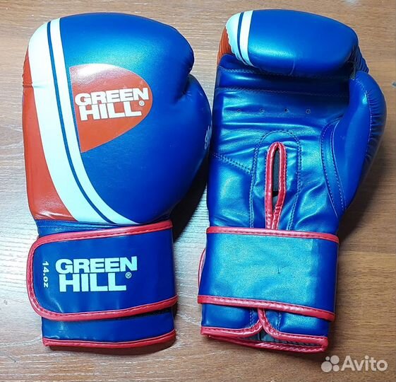 Боксерские перчатки 14 oz бу