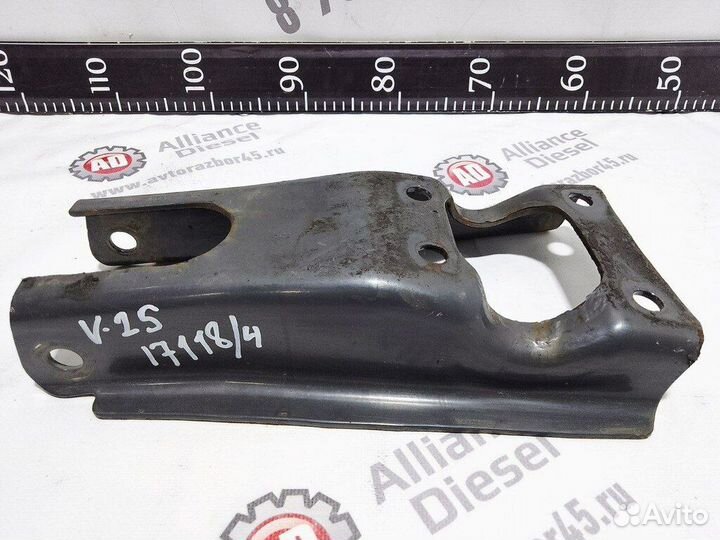 Кронштейн амортизатора передней оси верхн. левый/п