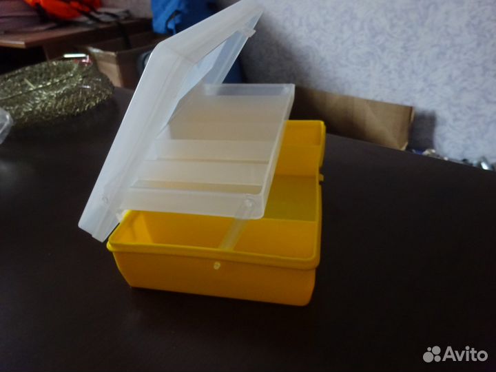 Коробка рыболовная